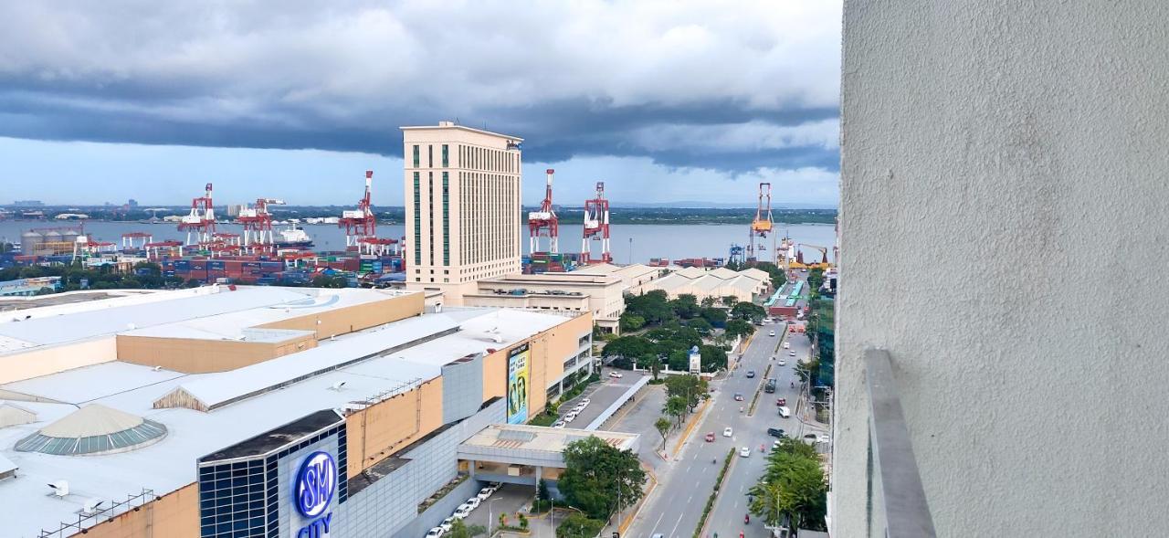 Sunvida Tower Stays Across Sm City Cebu Exterior foto